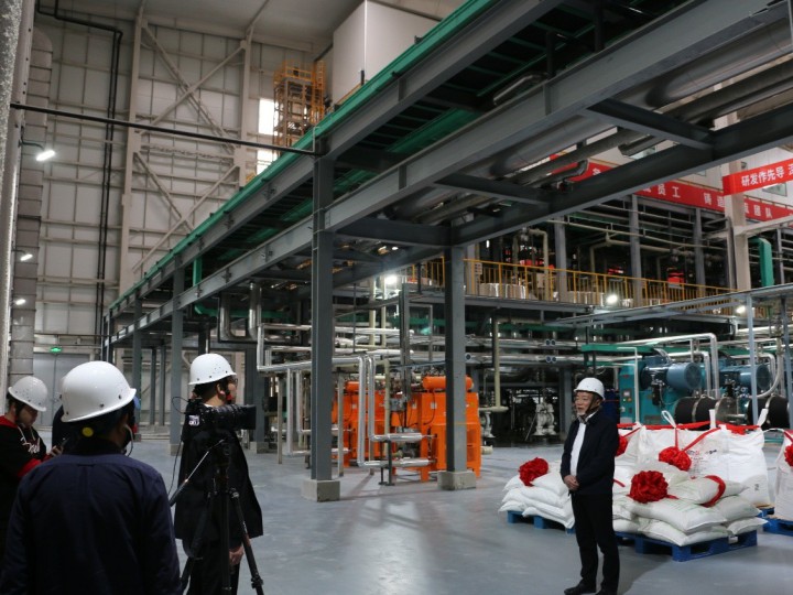 5家权威媒体共探新能源材料发展新征程